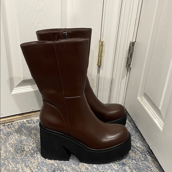 Goiphrri Platform Ankle Boots - Picture 2 of 6